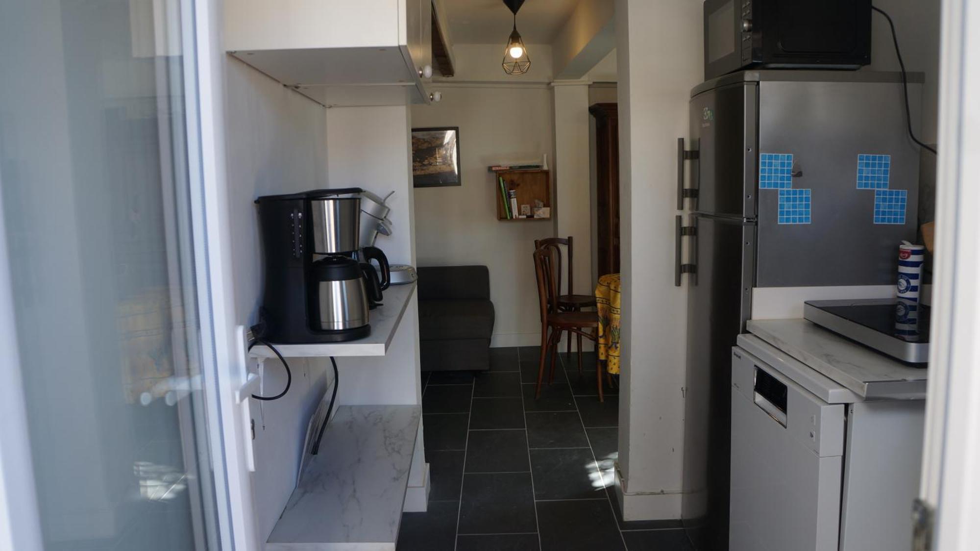 Charming Seaside Condo 앙수에-라-레돈느 외부 사진